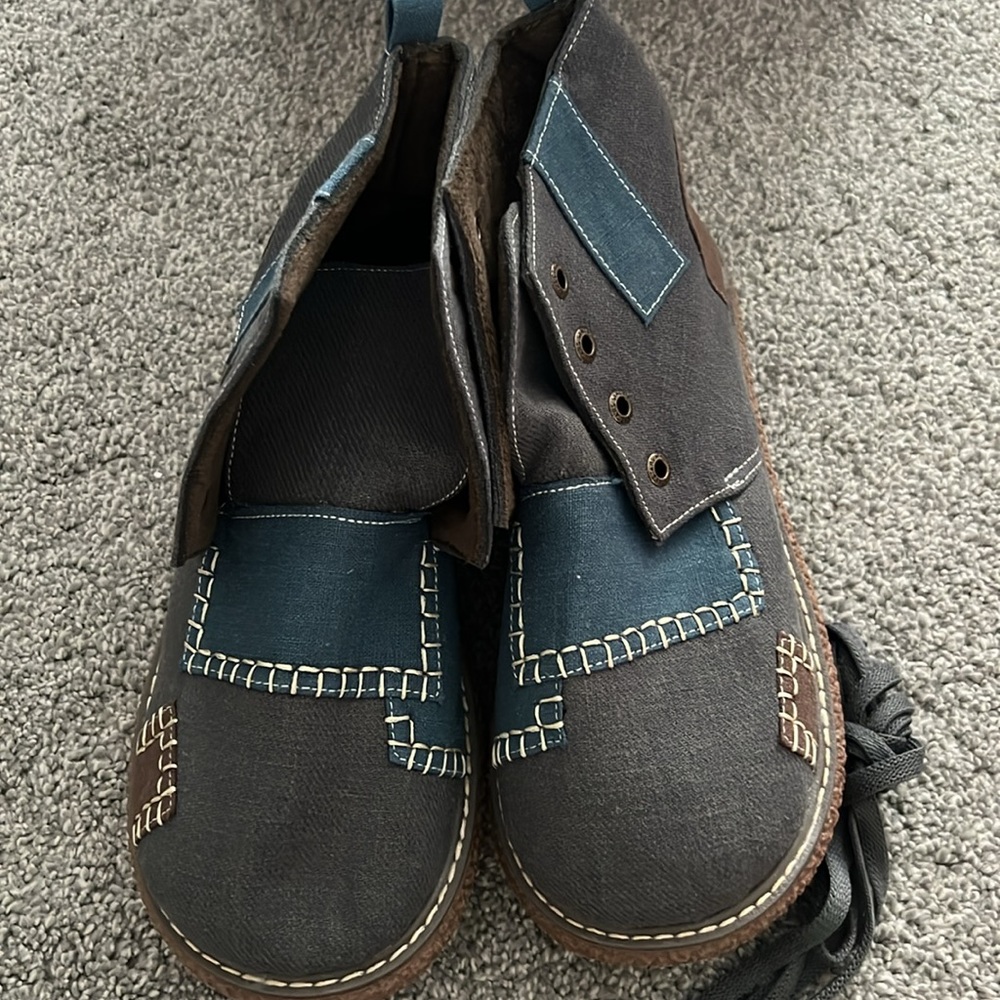 Boots 🥾 - Picture 2 of 6